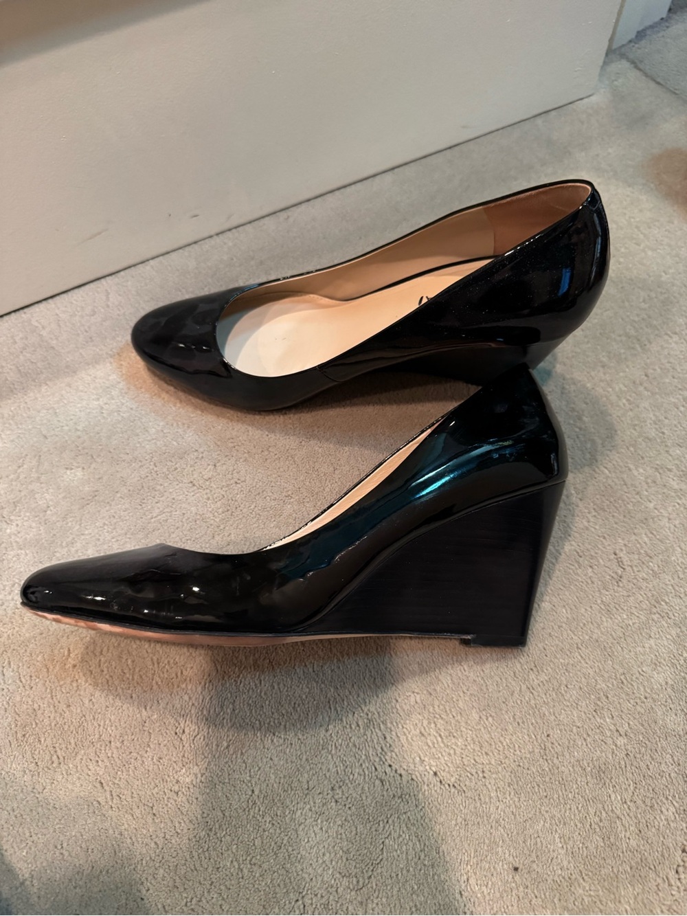 Via Spiga Black Patent Pointed Toe Pumps - Picture 2 of 4
